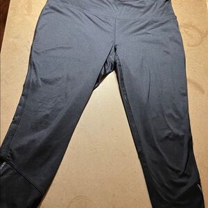 RBX Black Athletic Performance Leggings with waist zipper. Ladies Large.